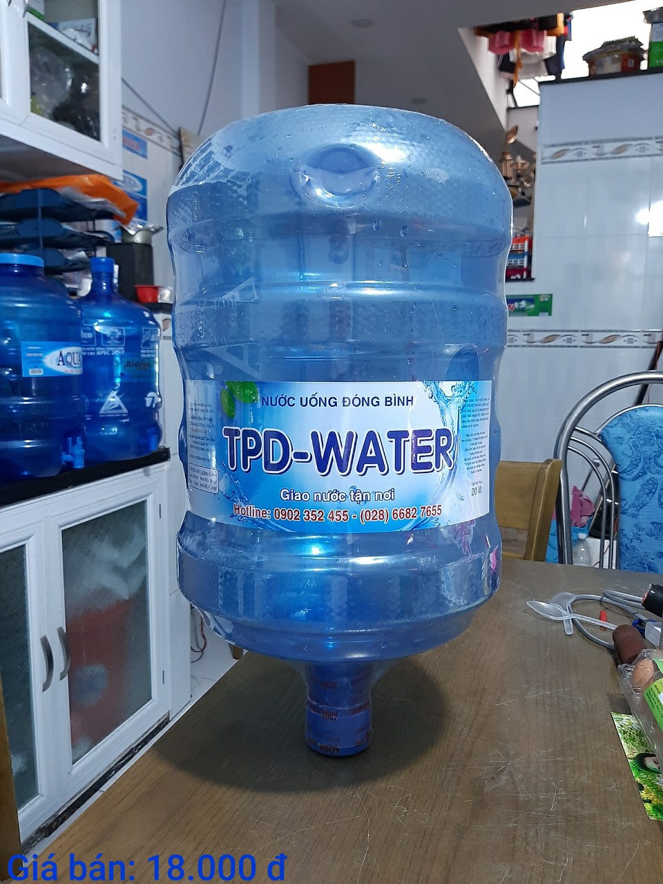 Nước uống TPD-Water bình 20L bình úp ngược không vòi